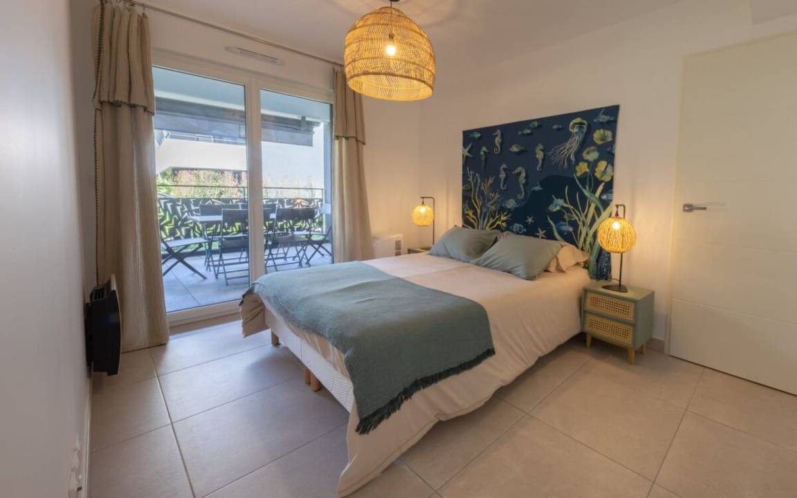 Photo of Bedroom in Villeneuve Loubet Beach