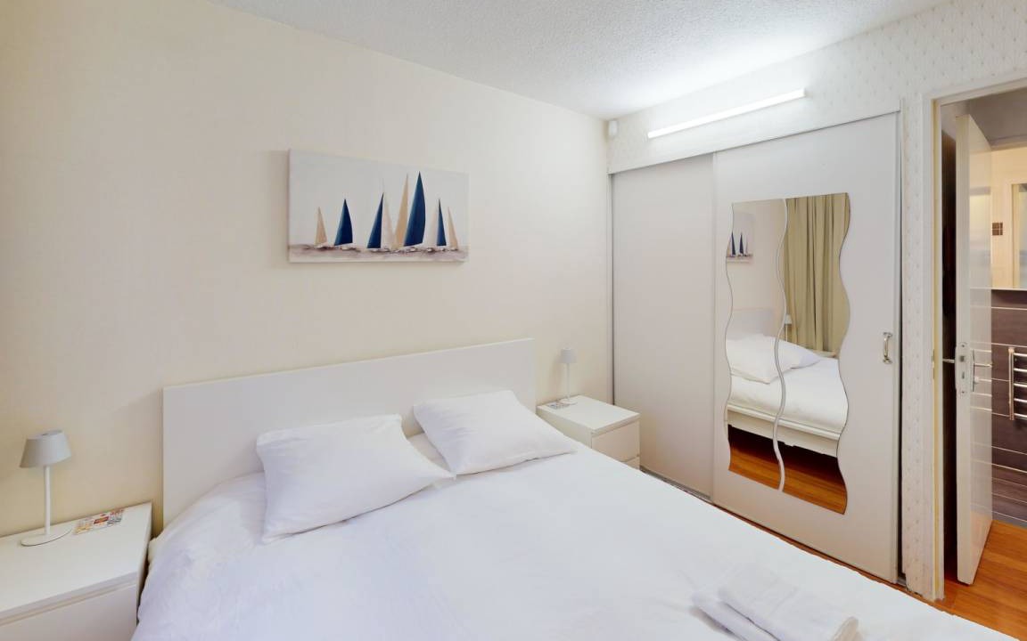 Photo of Bedroom in Les Baumettes