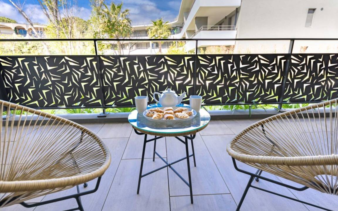 Photo of Patio Balcony in Villeneuve Loubet Beach