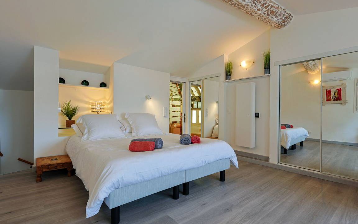Photo of Bedroom in Old Town