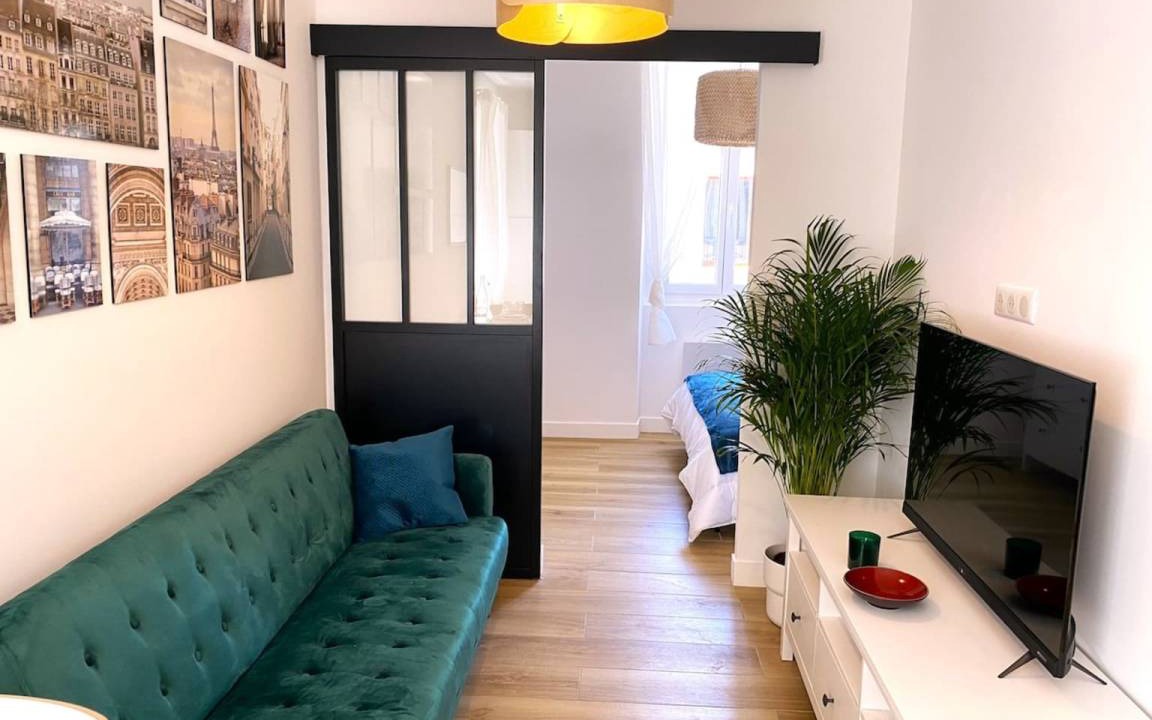 Photo of Livingroom in Antibes City Centre
