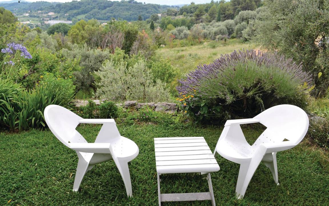Photo of Others in Chateauneuf-Grasse