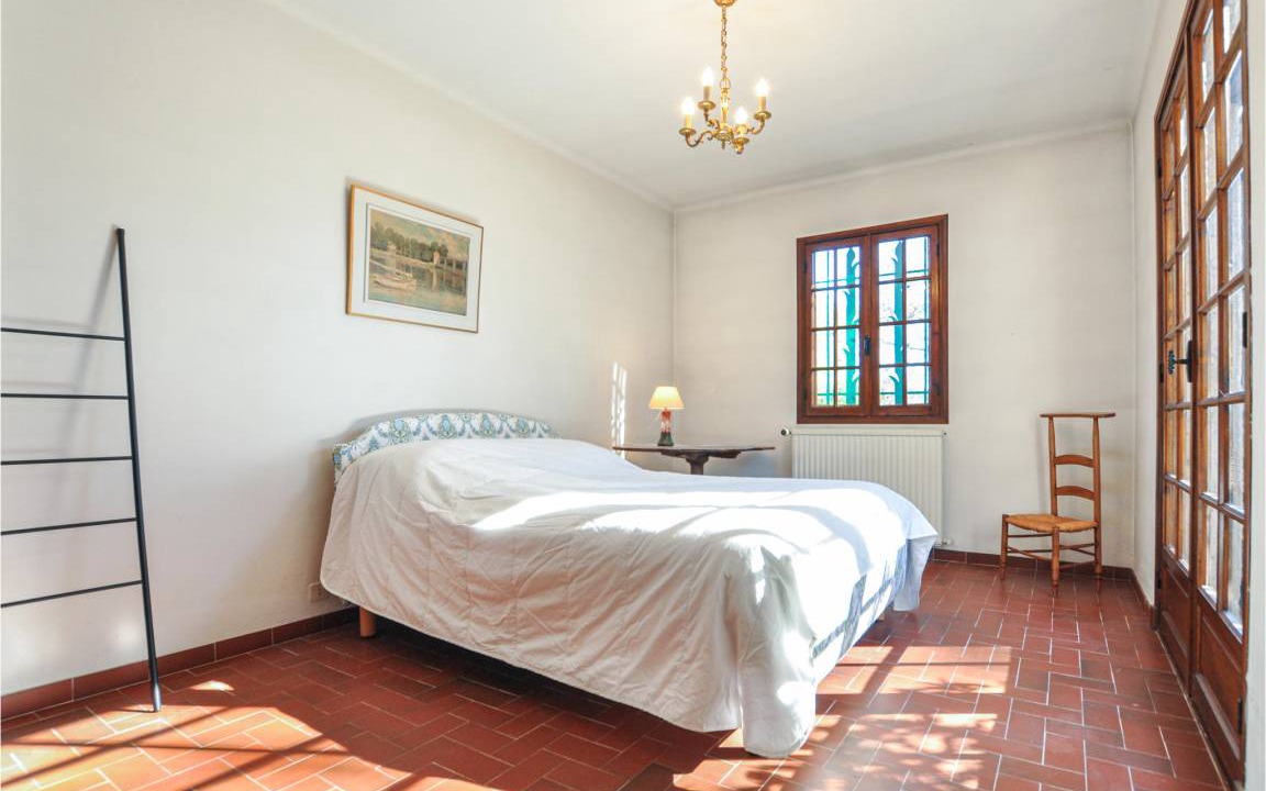 Photo of Bedroom in Roquefort-les-Pins