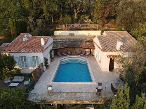 Photo of Others in Chateauneuf-Grasse