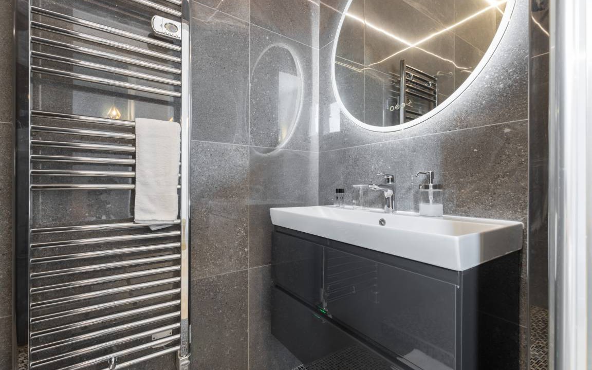 Photo of Bathroom in Carre d'Or