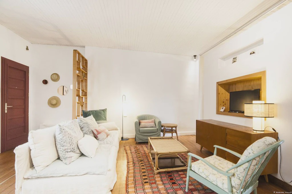 Photo of Livingroom in Hotel de Ville - Quinconces