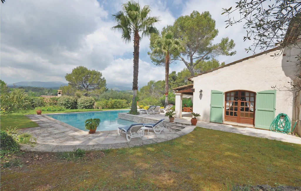 Photo of Others in Roquefort-les-Pins