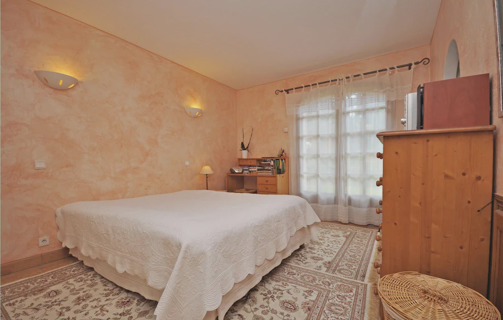 Photo of Bedroom in Roquefort-les-Pins