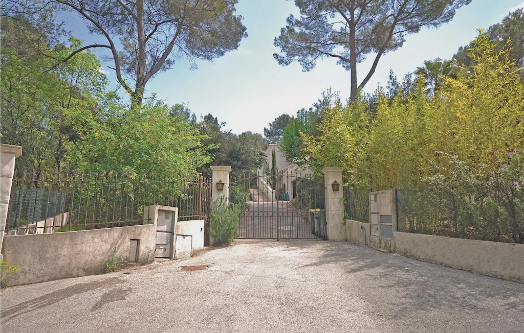 Photo of Buildings in Roquefort-les-Pins