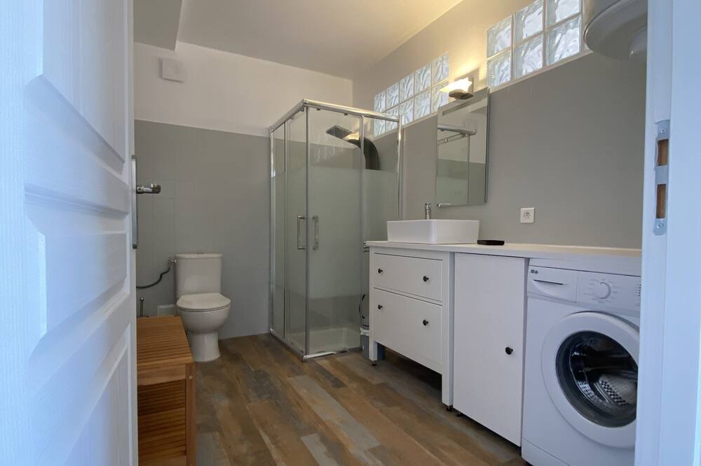 Photo of Bathroom in Le Pradet