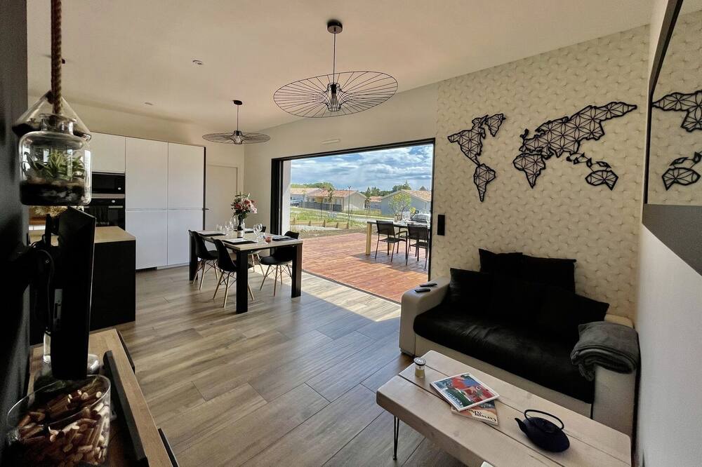 Photo of Livingroom in Saubrigues