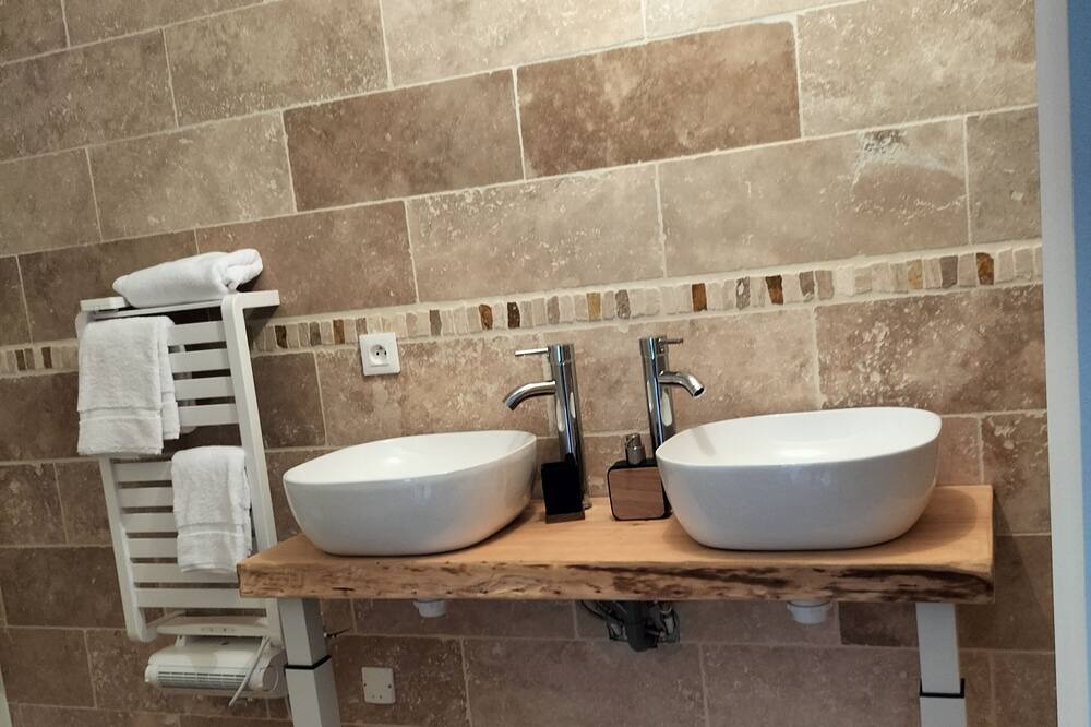 Photo of Bathroom in Herm