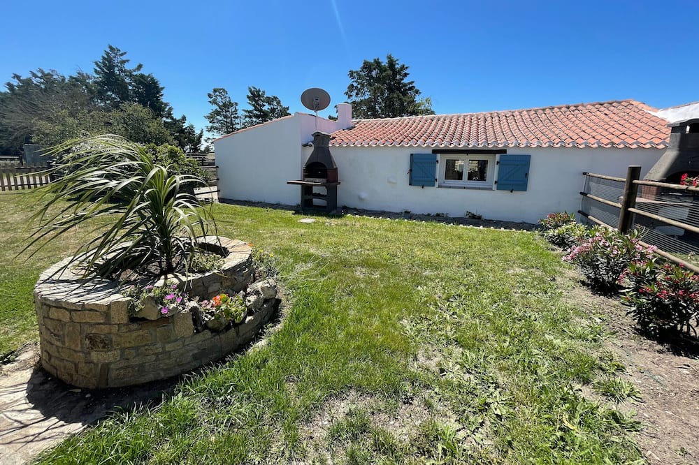 Photo of Outdoor in Bouin