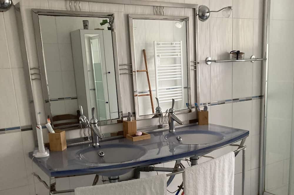 Photo of Bathroom in Sud Charente