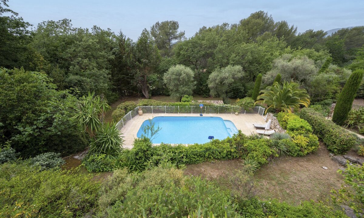 Photo of Outdoor in Roquefort-les-Pins