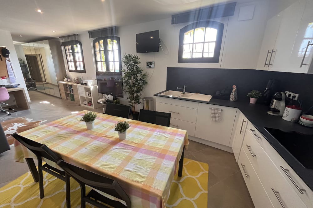 Photo of Kitchen in Le Trayas