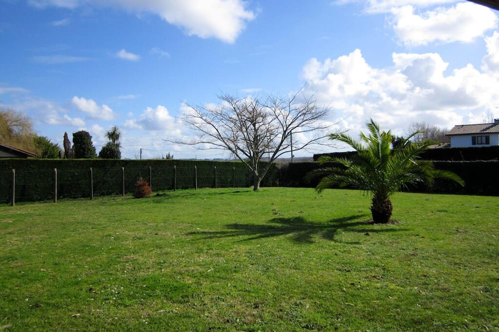 Photo of Outdoor in Saubrigues