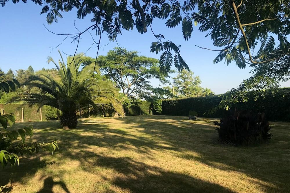 Photo of Outdoor in Saubrigues