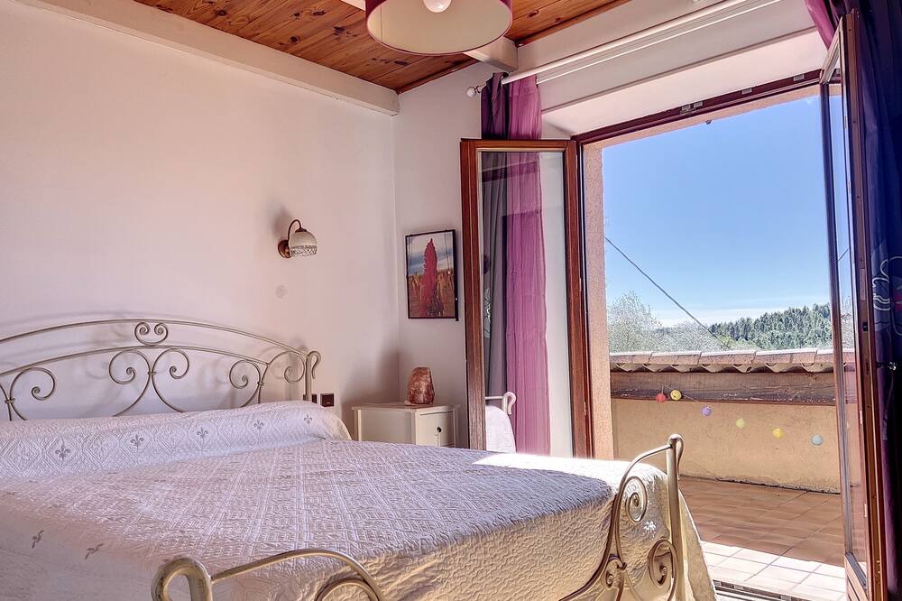 Photo of Bedroom in Le Tignet