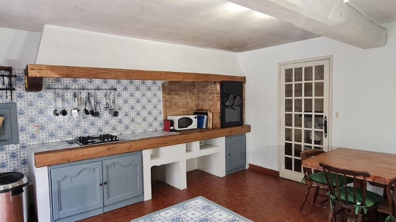 Photo of Kitchen in SammarÃ§olles
