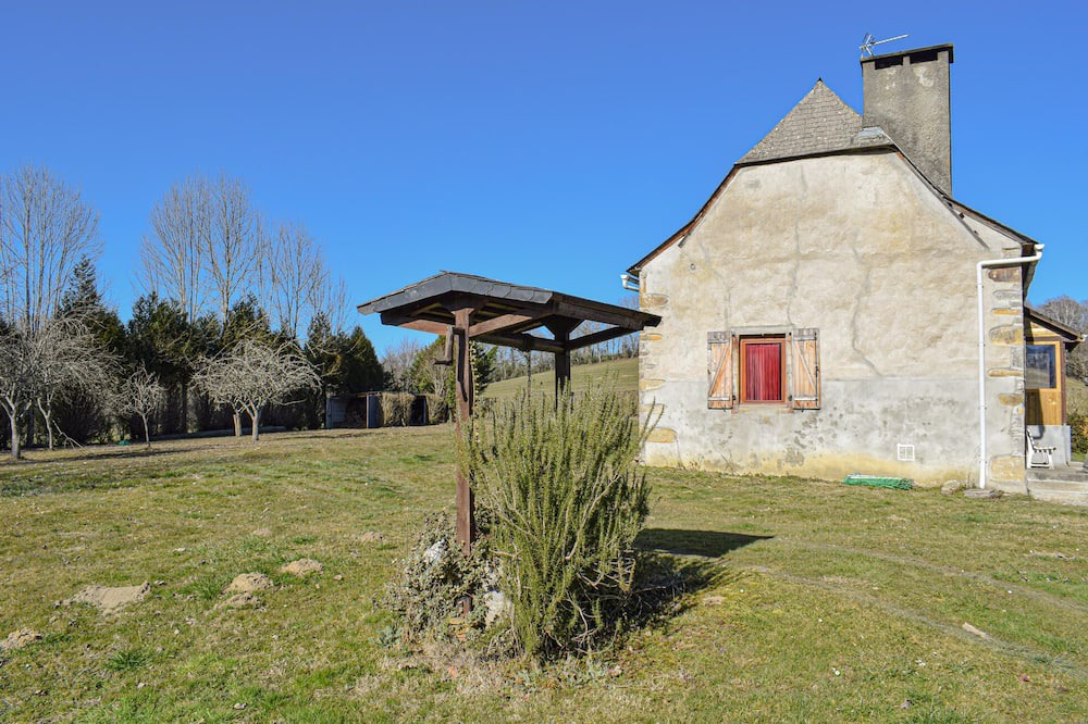 Photo of Outdoor in Asson