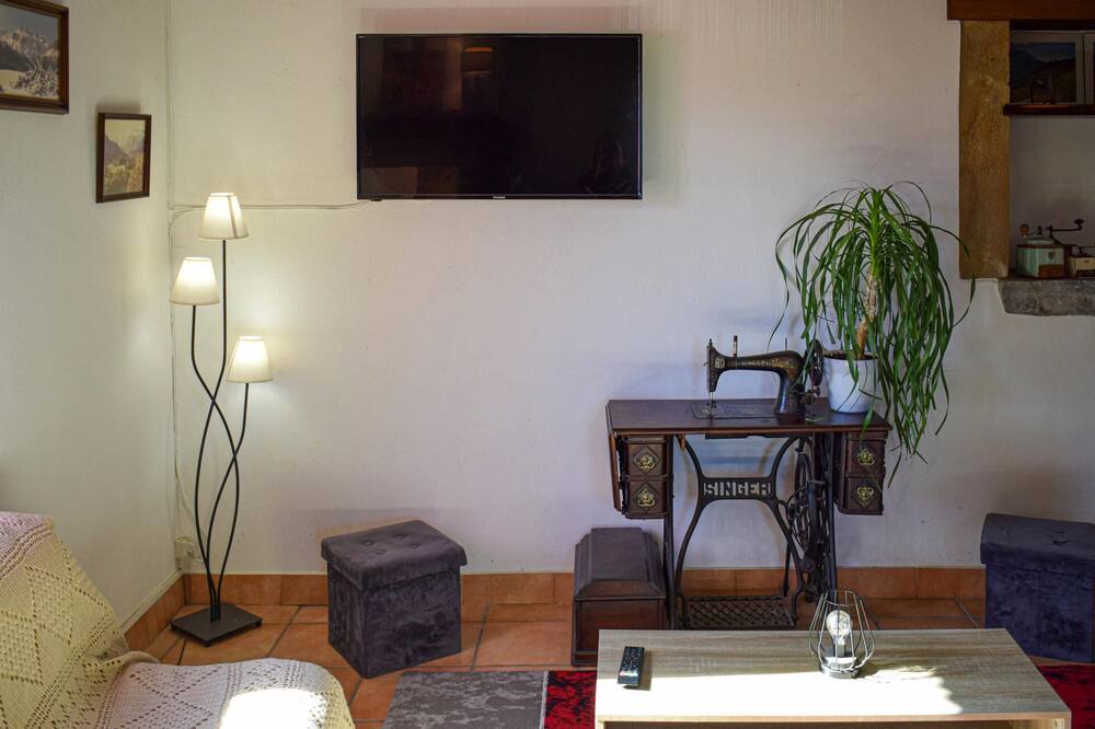 Photo of Bedroom in Asson