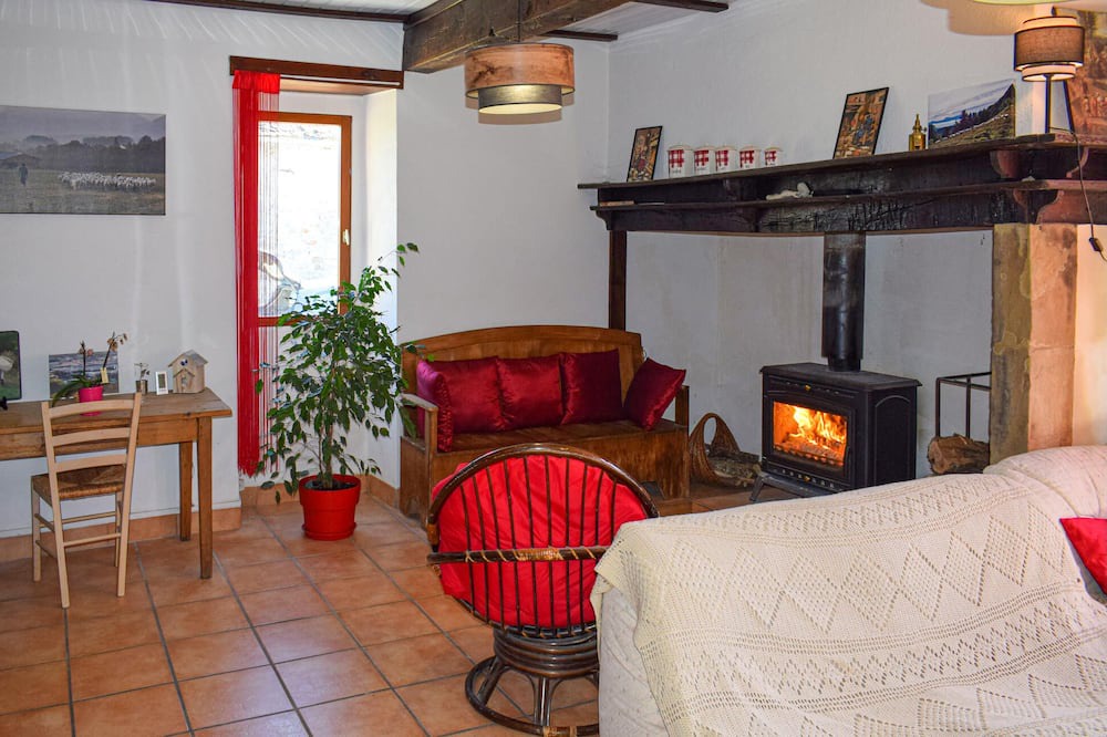 Photo of Bedroom in Asson