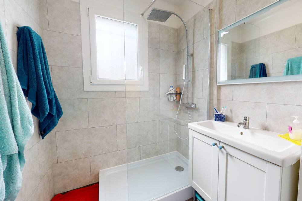 Photo of Bathroom in Bretignolles-sur-Mer