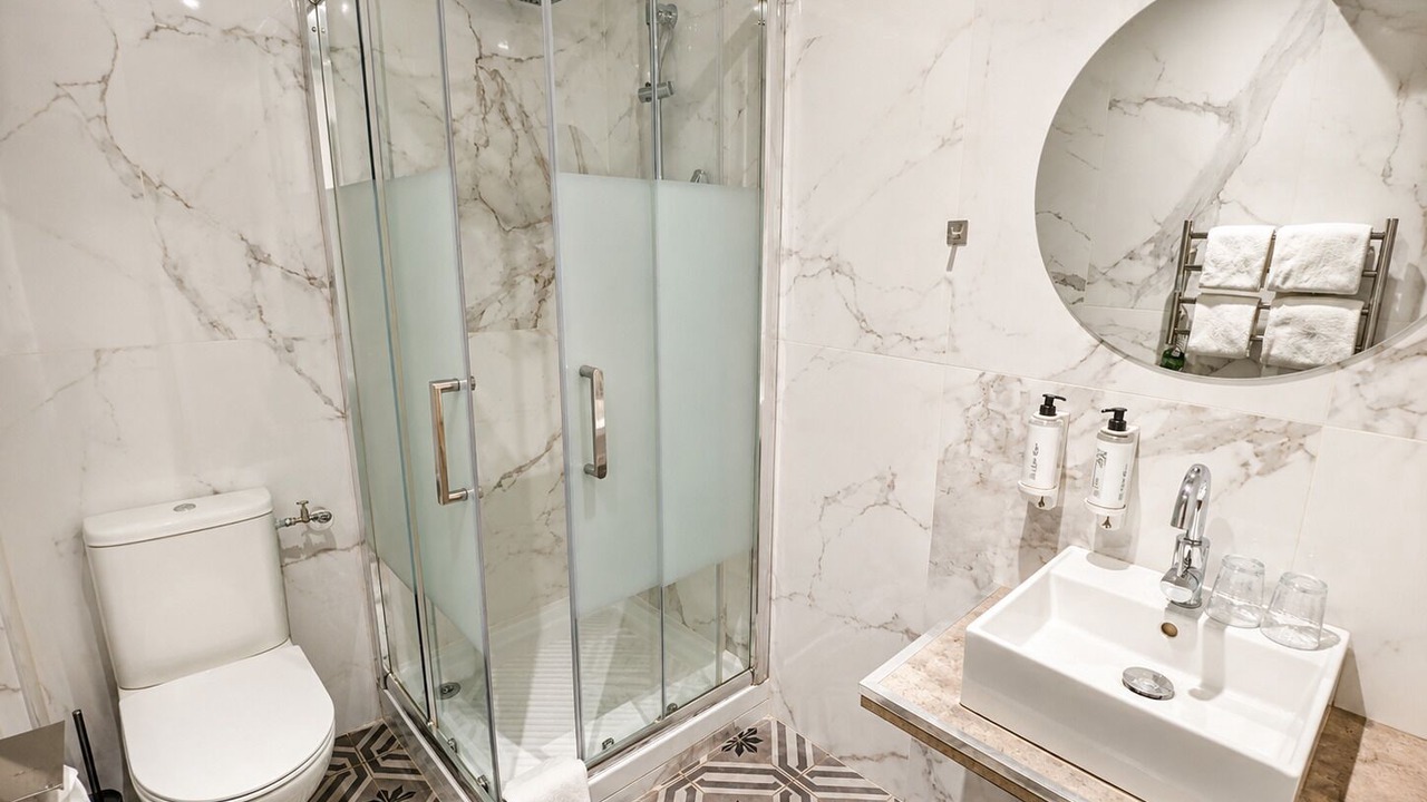 Photo of Bathroom in 6th Arrondissement