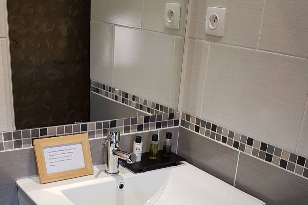 Photo of Bathroom in Sud Charente