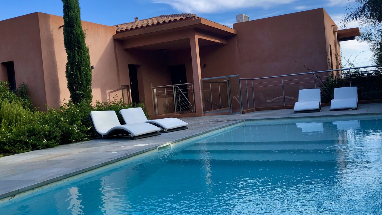 Photo of Outdoor in Espero-Pax