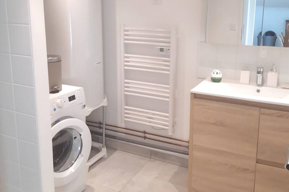 Photo of Bathroom in Saubrigues