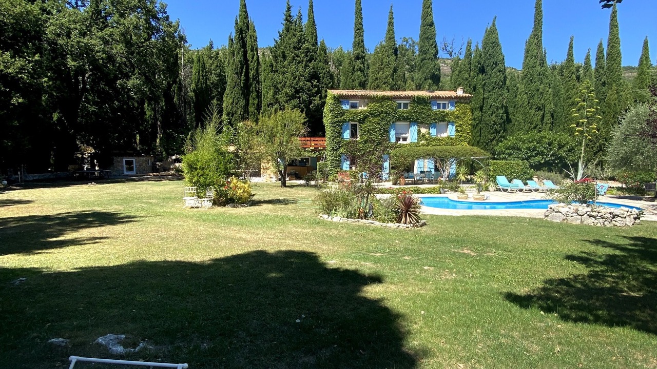 Photo of Outdoor in Saint-Vallier-de-Thiey