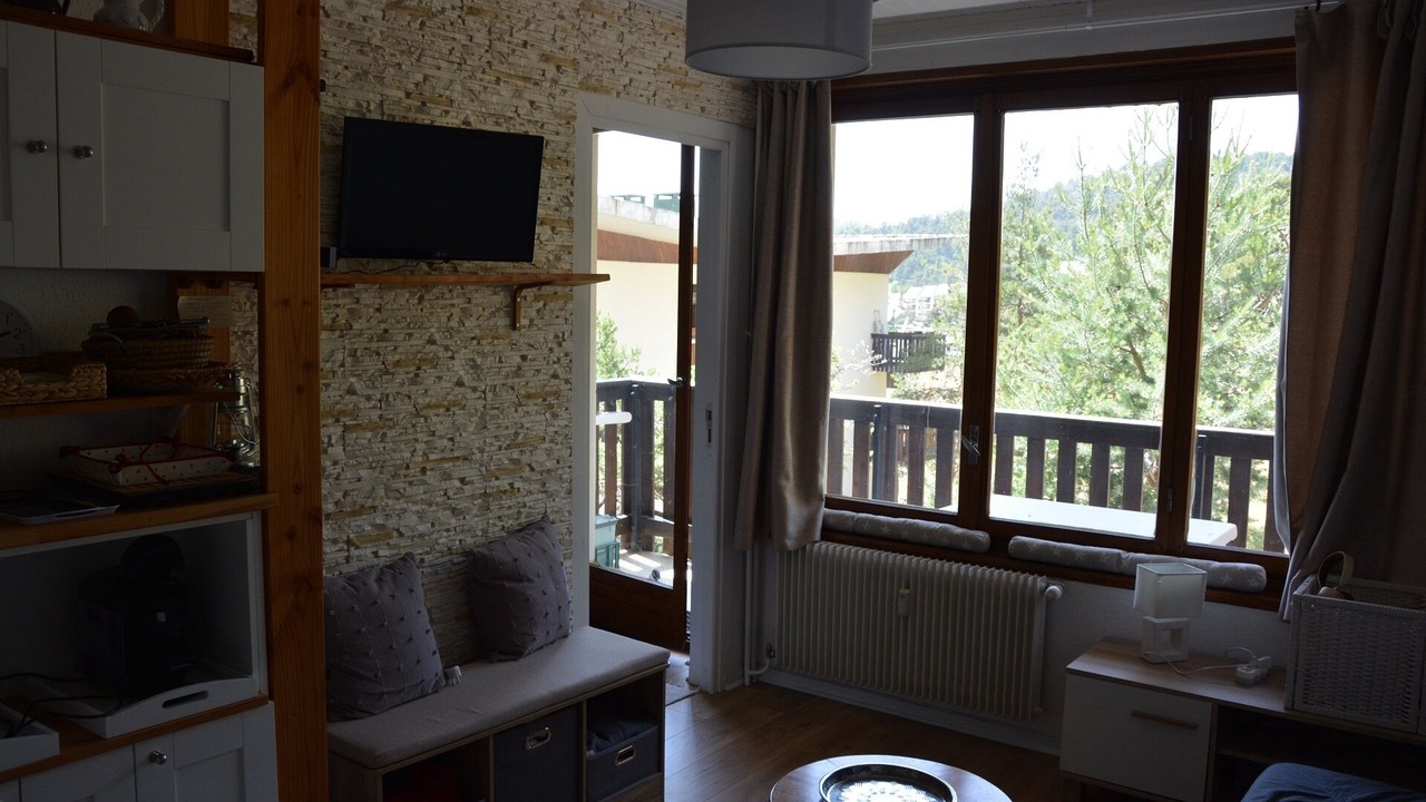 Photo of Kitchen in Greolieres les Neiges
