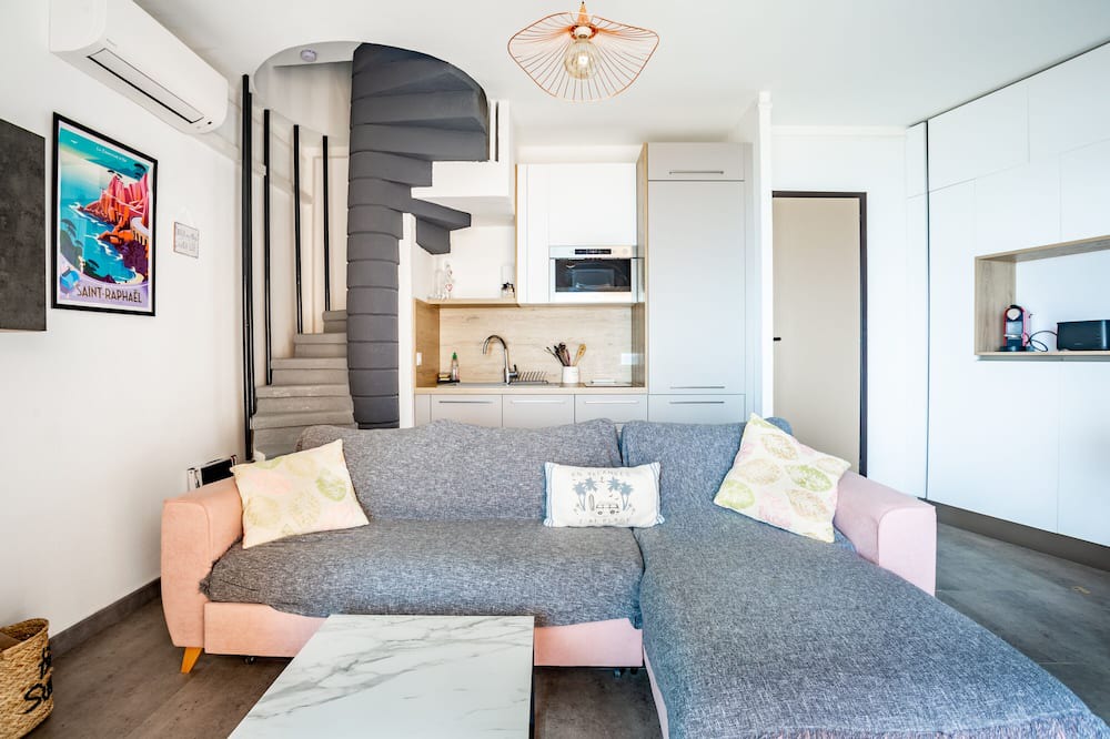 Photo of Livingroom in Le Trayas