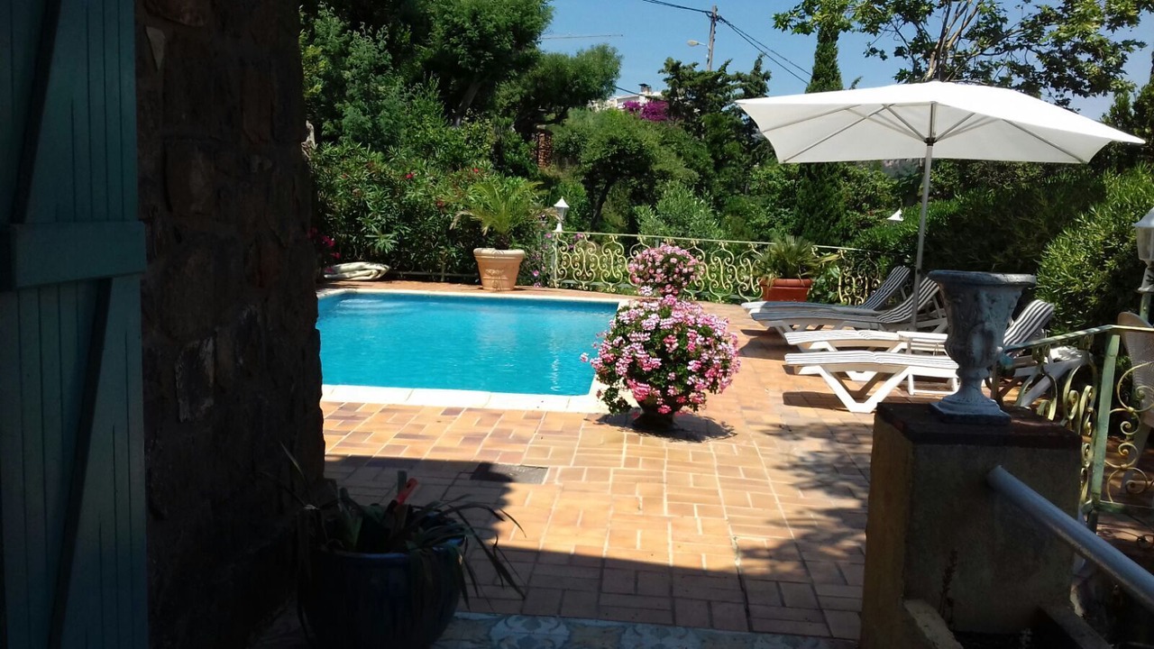 Photo of Outdoor in Espero-Pax