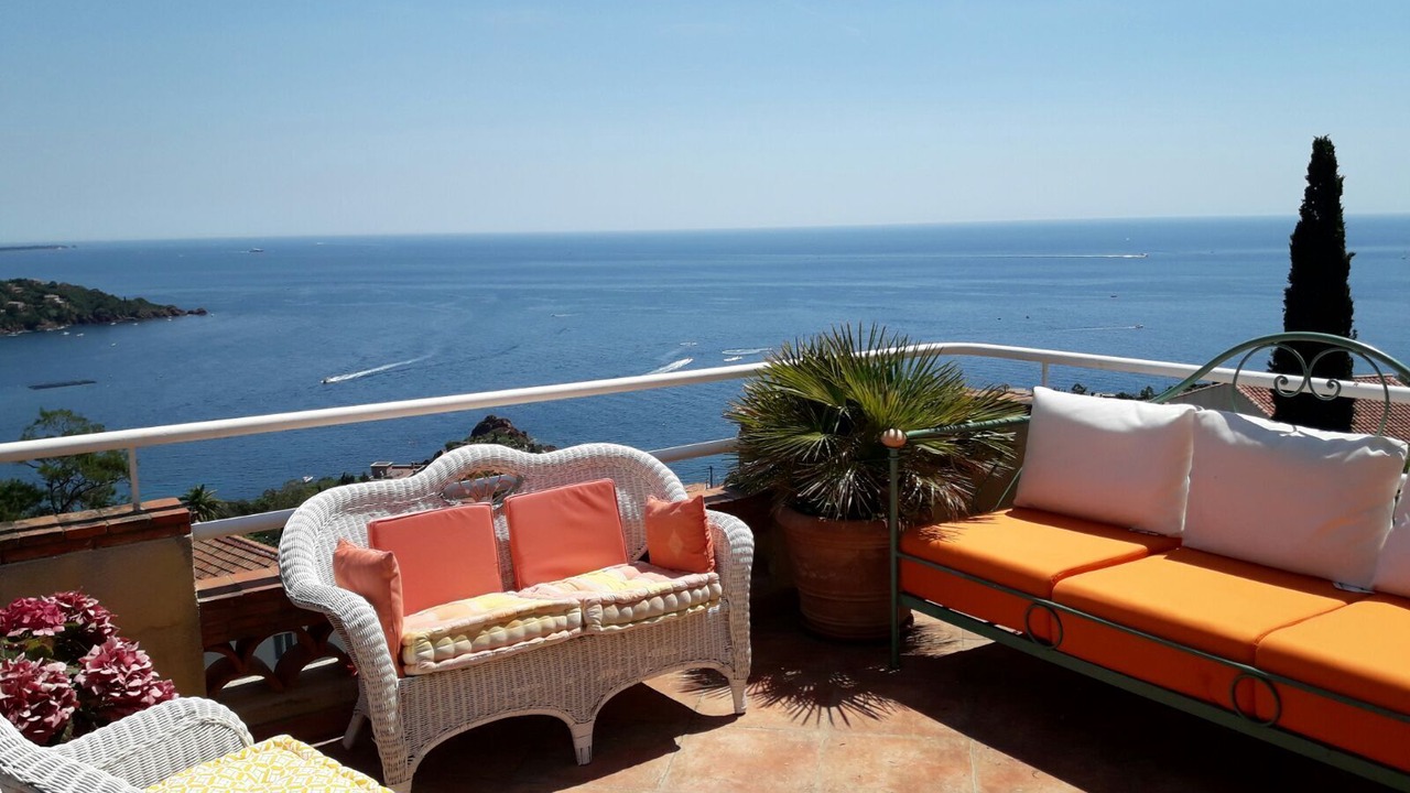 Photo of Outdoor in Espero-Pax