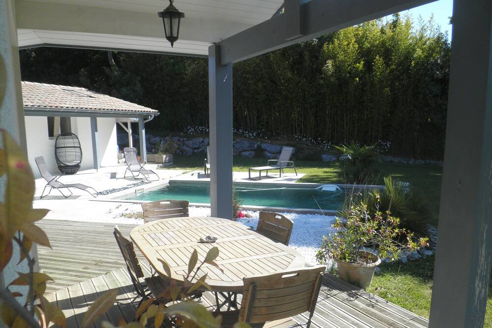Photo of Outdoor in Pey