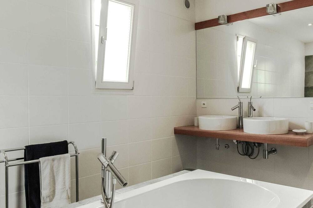 Photo of Bathroom in Cabris