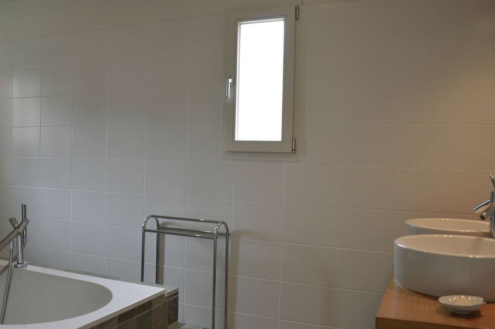Photo of Bathroom in Cabris
