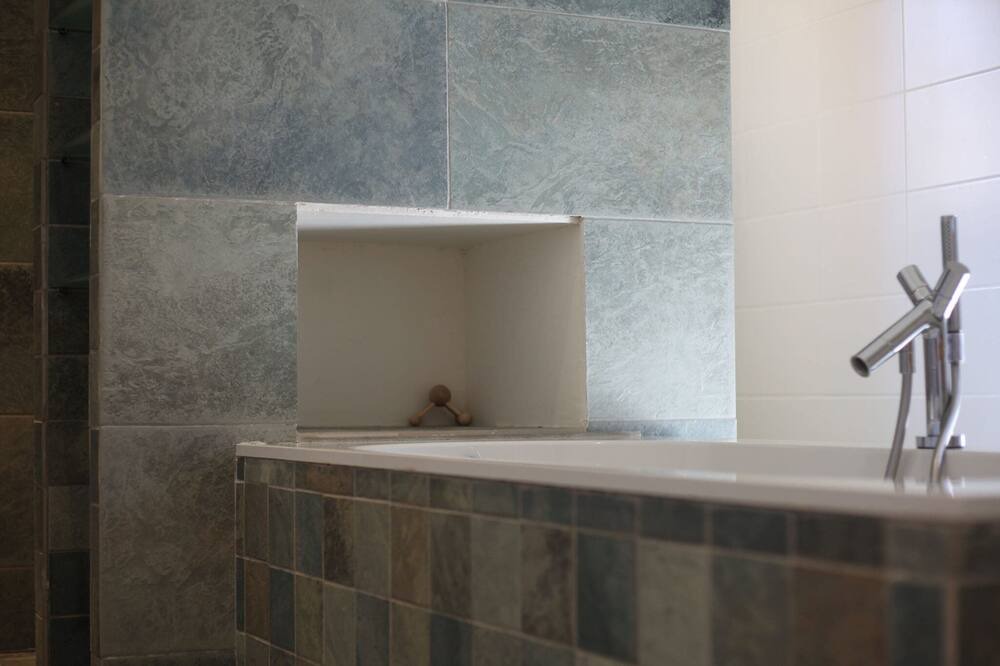 Photo of Bathroom in Cabris