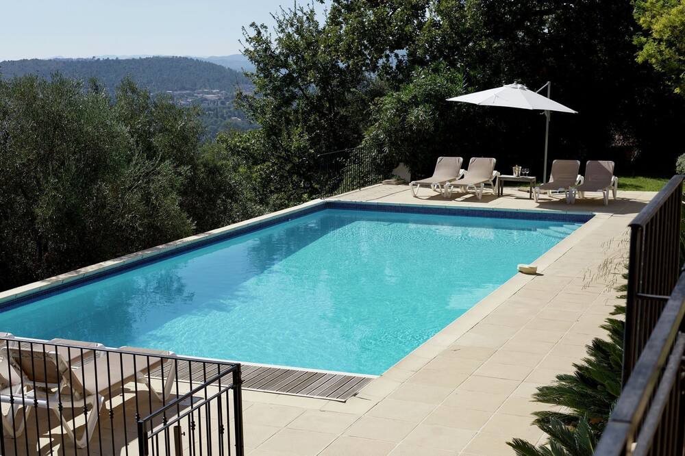 Photo of Outdoor in Cabris