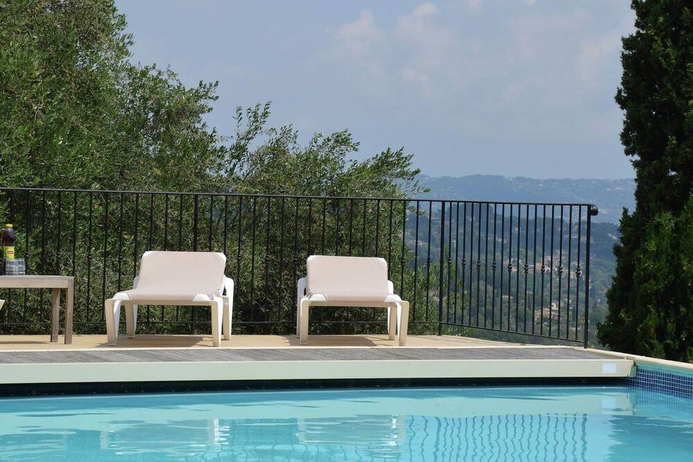 Photo of Outdoor in Cabris