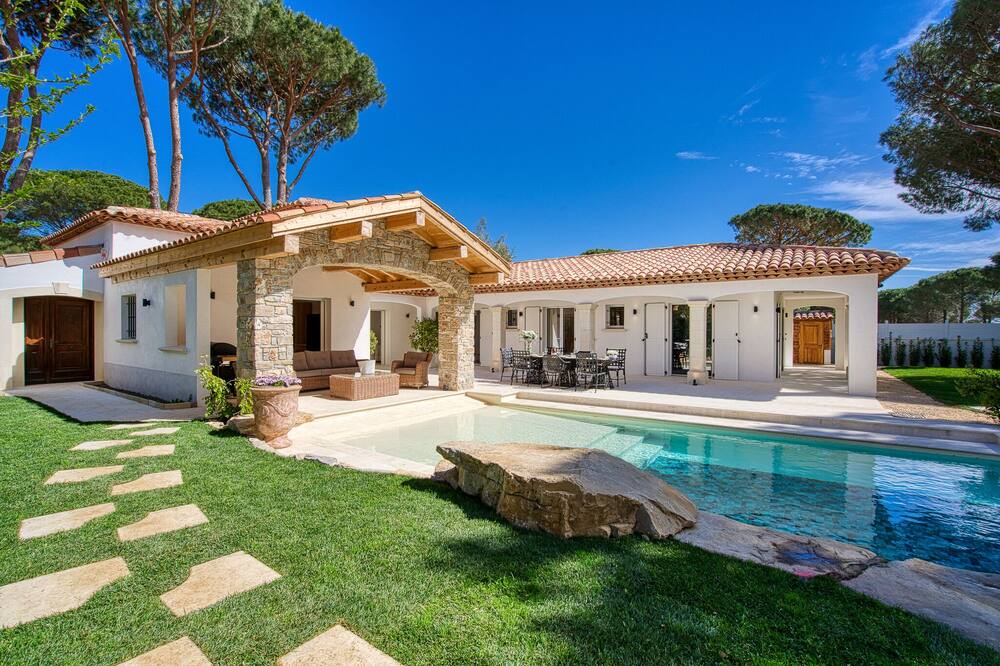 Photo of Outdoor in Cogolin