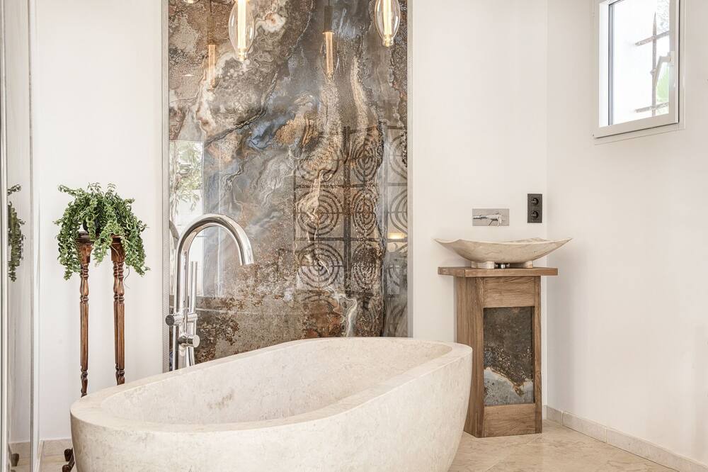 Photo of Bathroom in Cogolin