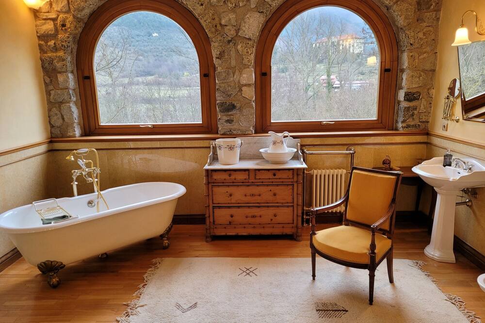 Photo of Bathroom in Sospel