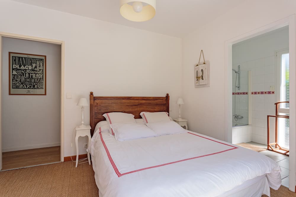 Photo of Bedroom in Arbonne