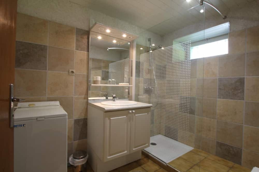 Photo of Bathroom in Arthez-d'Asson