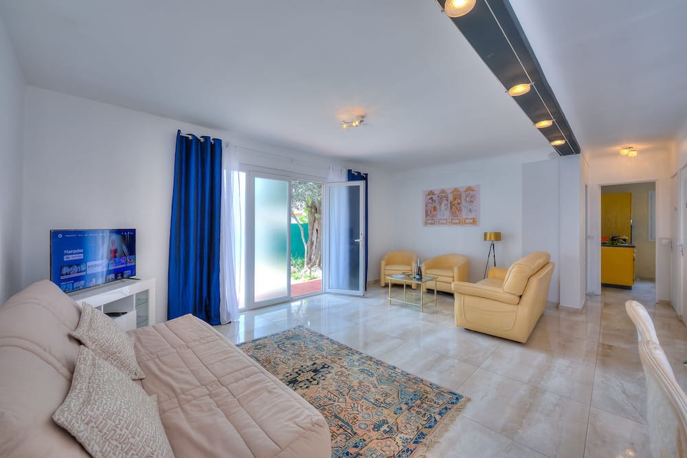 Photo of Livingroom in Tourrette-Levens