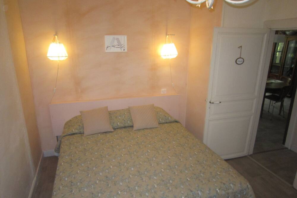 Photo of Bedroom in Cressensac